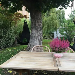 Séjour chez l'habitant Petit Cocon Lillois:cheminée&jardin, Lille